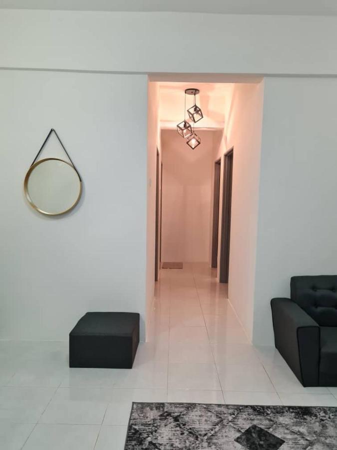 Alfaruqi Homestay Seaview 8 Kuantan Ngoại thất bức ảnh